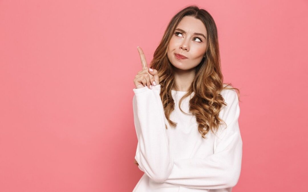 Come avere sopracciglia perfette e uno sguardo magnetico
